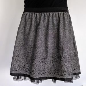 Wool blend skirt with fadeout flocked design